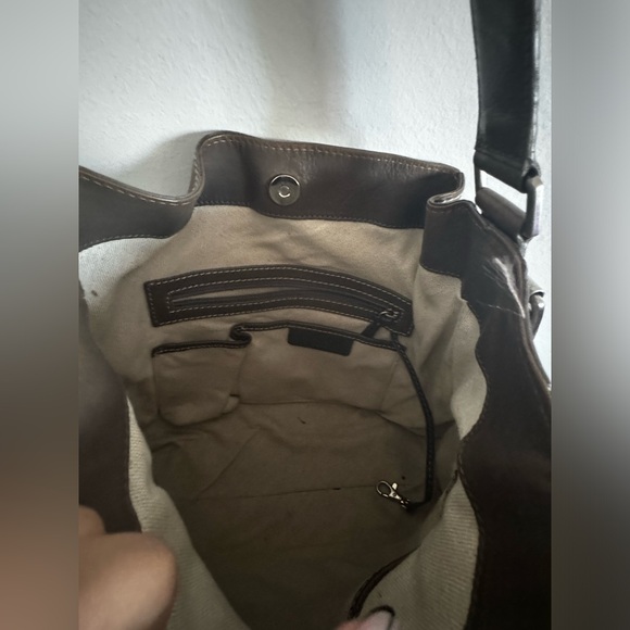 Michael Kors Oversized Brown Hobo Bag - Picture 4 of 8